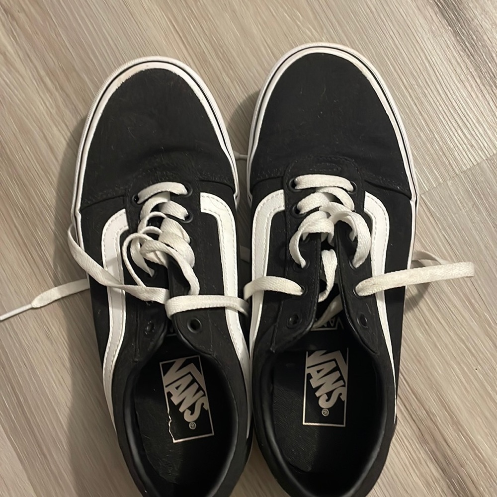 Black vans